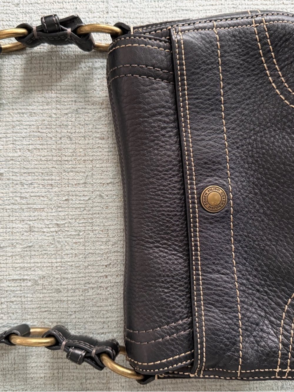 Vintage Coach Pebble Leather Shoulder Bag with Brass Turnlock - Picture 2 of 5